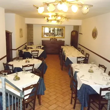 La Corte 3*