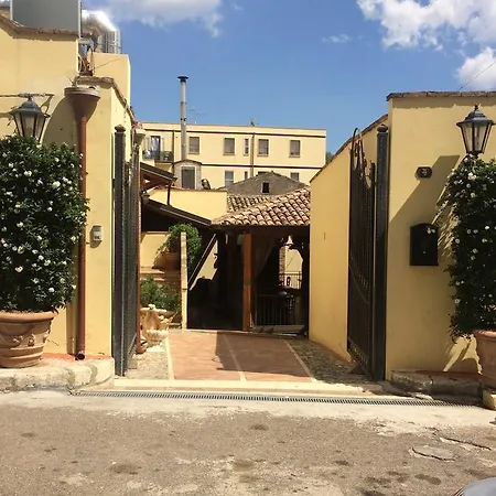 La Corte 3* برنالدا