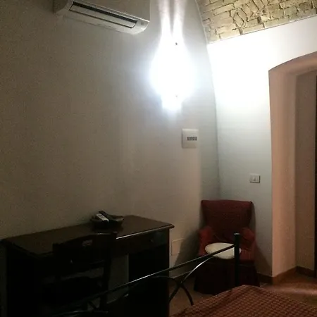 La Corte برنالدا